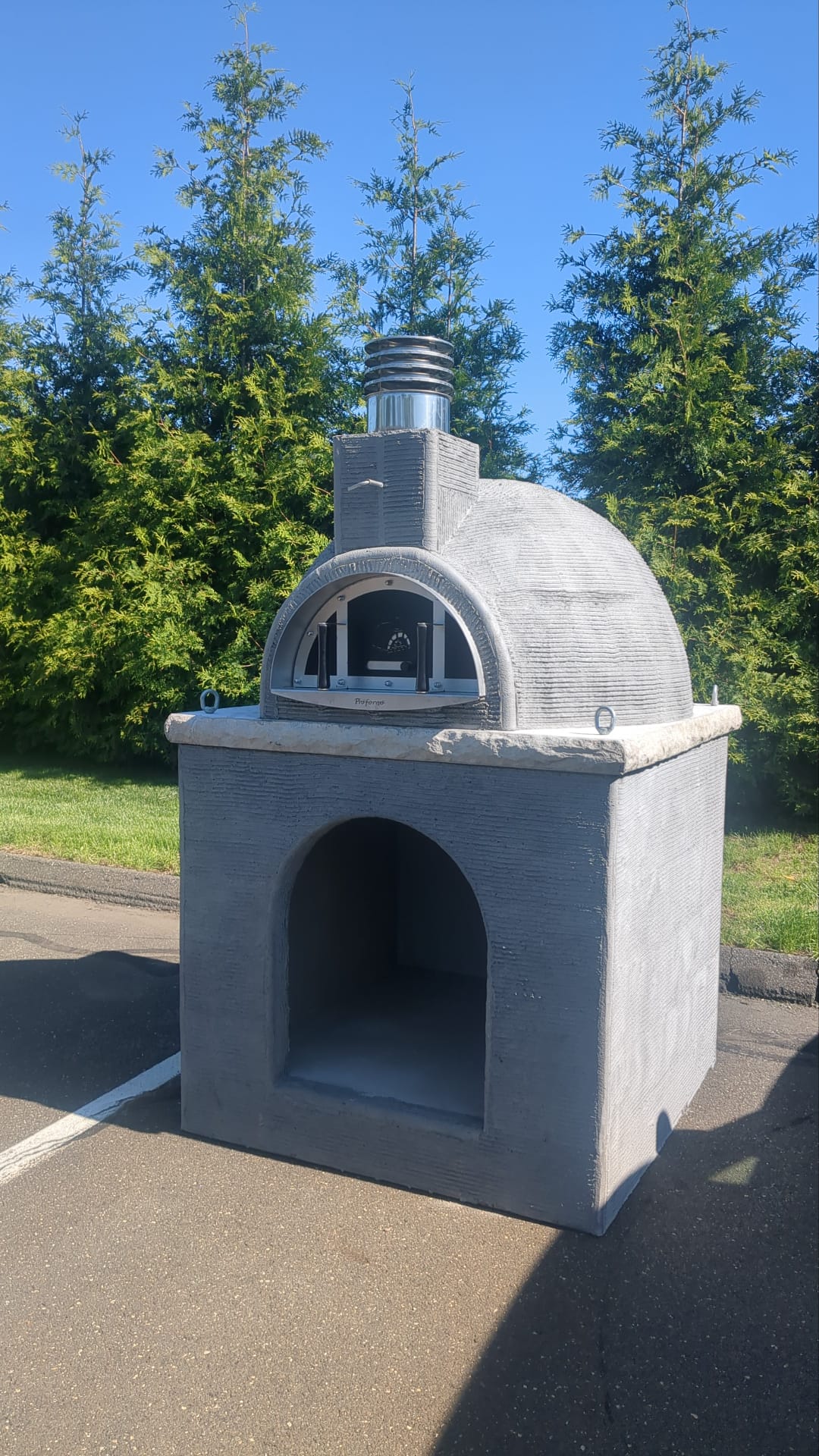 Traditional Wood Fired Brick Pizza Oven - Naked with Matching Base