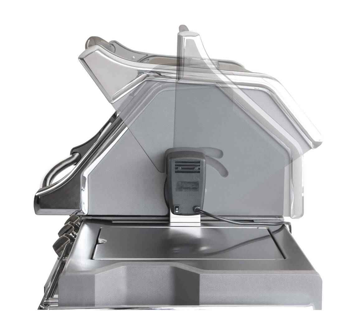 Patio Elegance Gas Grill with Infrared Rear Burner - Prestige PRO™ 665