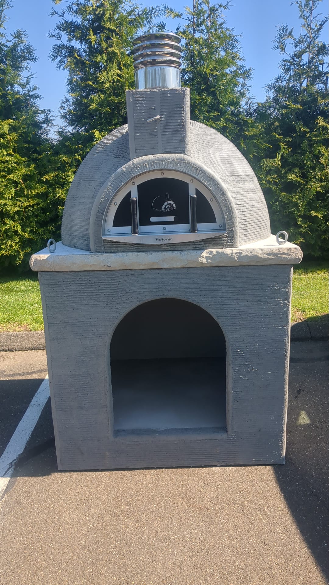 Traditional Wood Fired Brick Pizza Oven - Naked with Matching Base